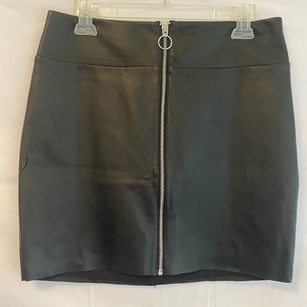 Express Black Faux Leather Full Zip Front Lined Skirt NWT Women's Size 10 - Picture 2 of 8